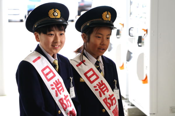 一日消防署長を務めた小学生の画像
