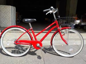 22インチの赤い自転車です。