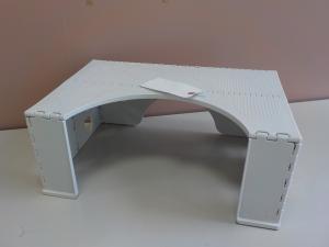 折り畳みができる踏み台です。