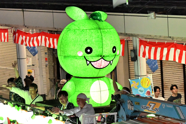 上ノ山町内会の万灯の画像