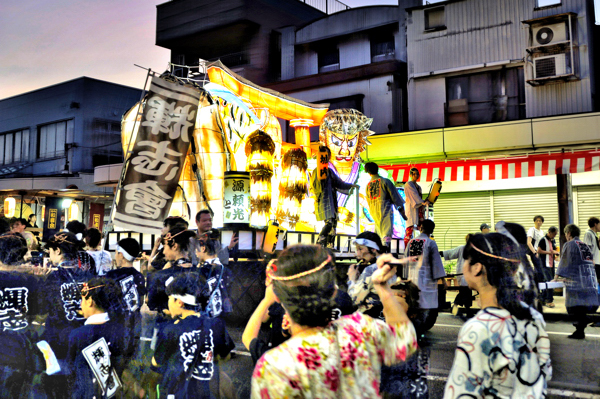 城内町内会の引き万灯の画像
