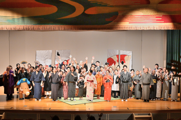 2日目のカーテンコールの画像