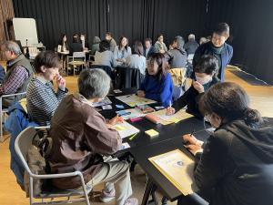 グループワークをしている画像