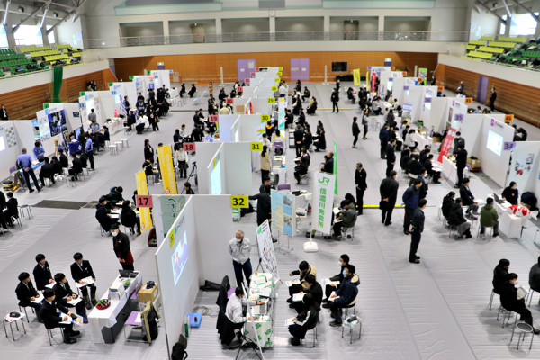 メインアリーナの様子