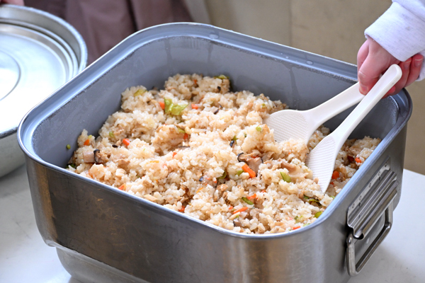 わたぼうし（もち米）を使用した中華おこわの画像