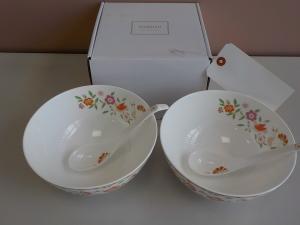 食器セットです。