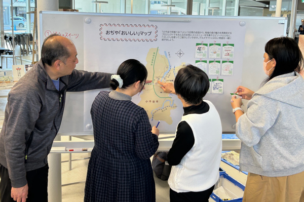 おいしいマップを作る参加者の画像