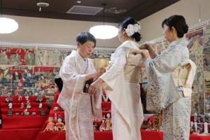 白無垢着付けライブ