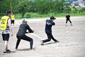 信濃川河川公園での試合の様子