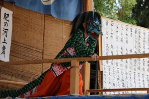 肥の河上舞に登場するヤマタノオロチ