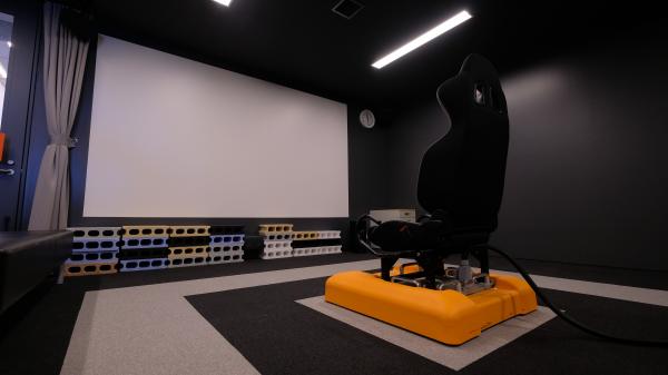 令和8年6月19日スポーツコミュニティプレイス「ソコラテ」2F地震動体験室２