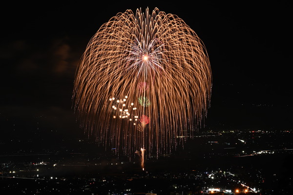 二十号花火の画像