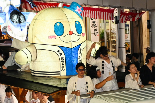 木津万灯会の万灯の画像