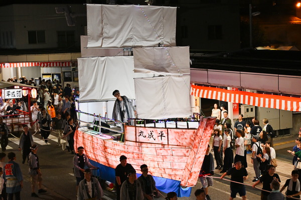 平成町内会の万灯の画像